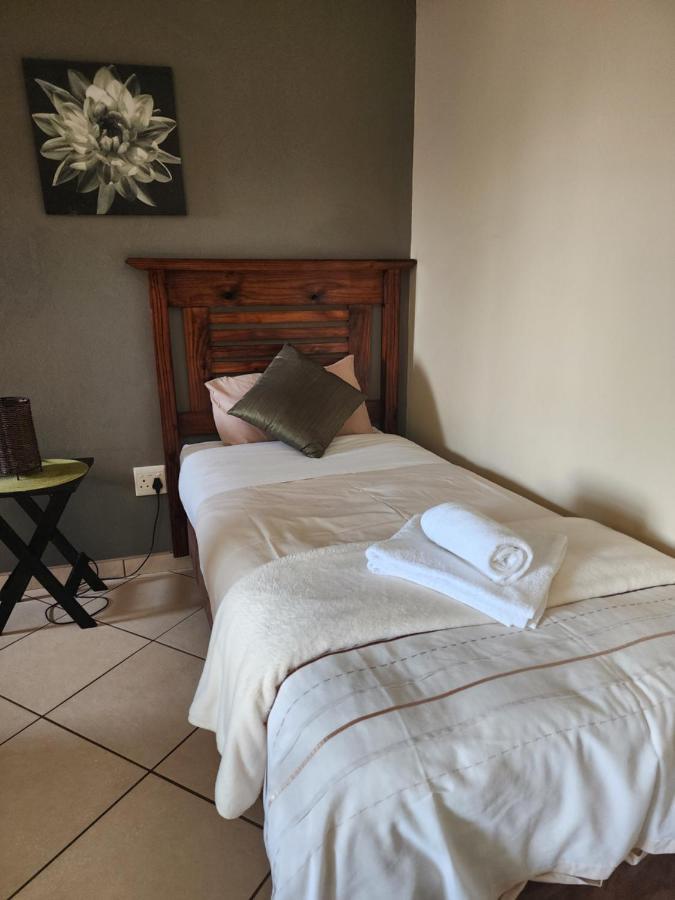 Southy Inn By The Lake Benoni Εξωτερικό φωτογραφία